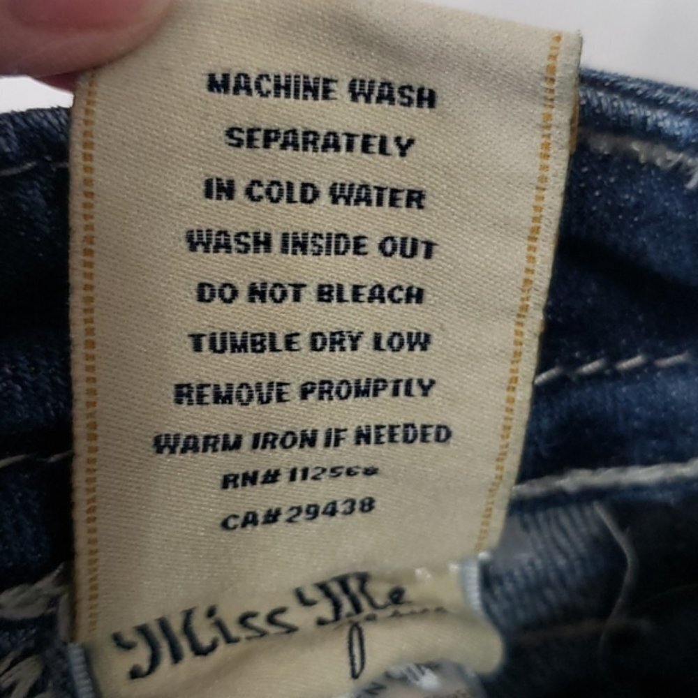 Miss Me‎ Signature Skinny Jeans - Picture 7 of 7